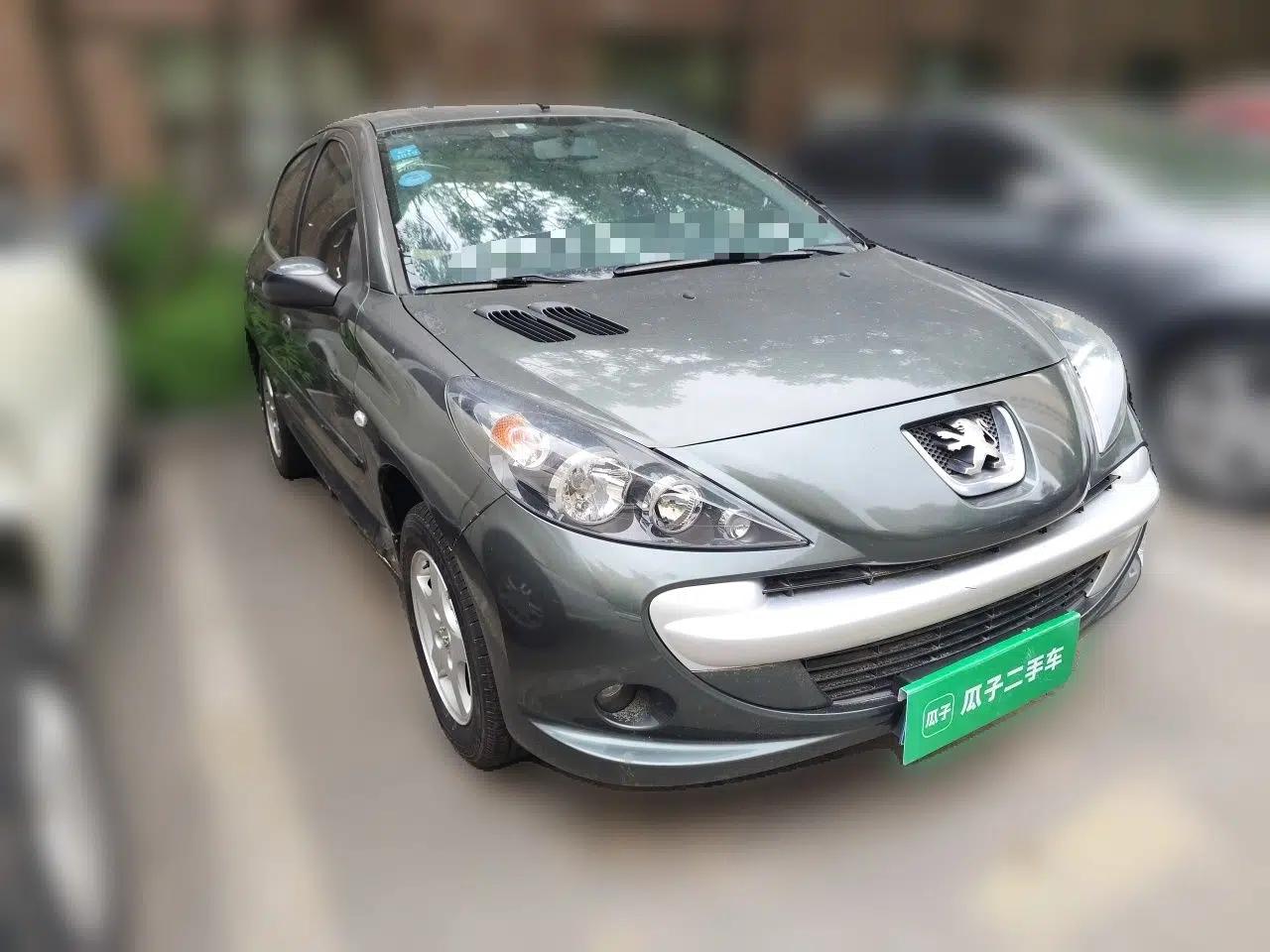 Used Peugeot 207 2011 Hatchback 1.4L Manual Yule Edition — миниатюра 3