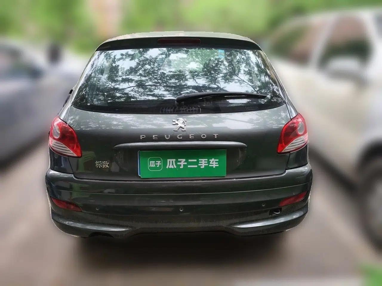 Used Peugeot 207 2011 Hatchback 1.4L Manual Yule Edition — миниатюра 5