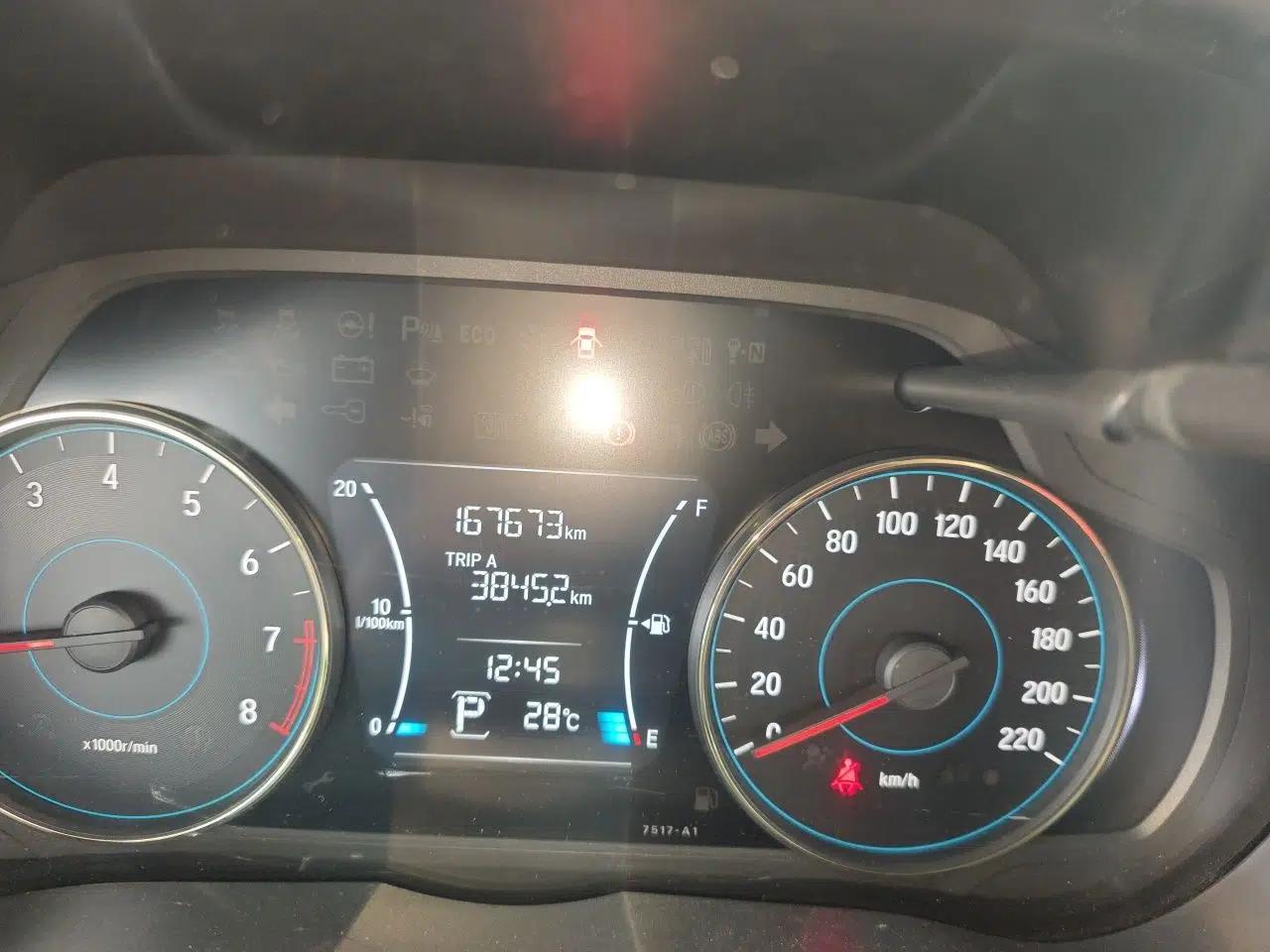 Used Honda Gienia 2017 1.5L CVT Comfort Version — миниатюра 12