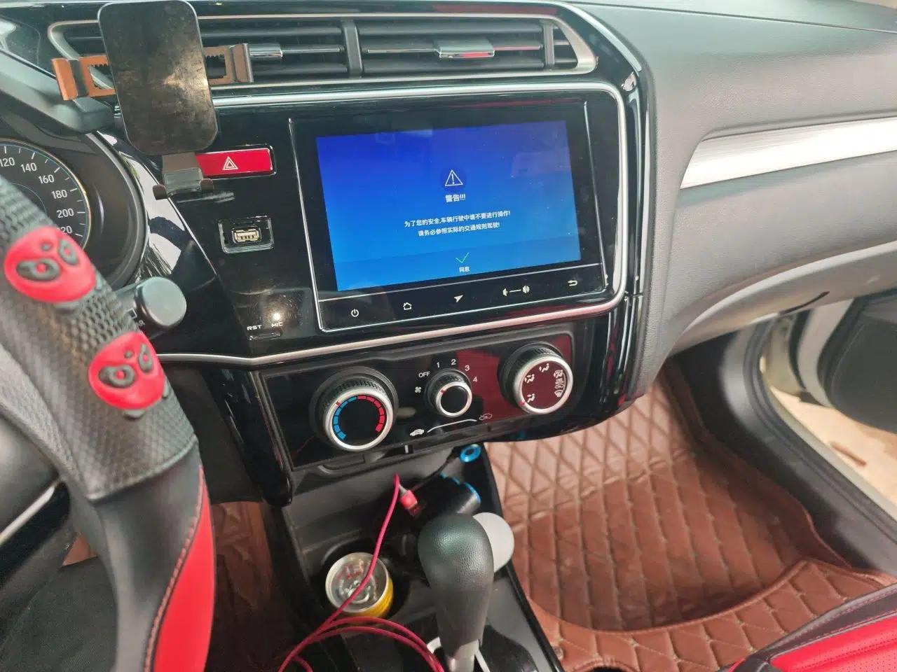Used Honda Gienia 2017 1.5L CVT Comfort Version — миниатюра 13