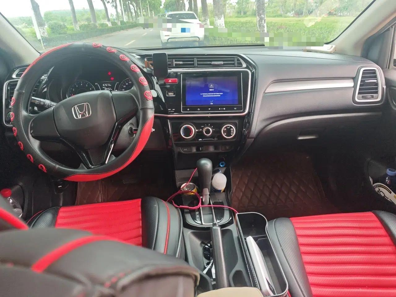 Used Honda Gienia 2017 1.5L CVT Comfort Version — миниатюра 9