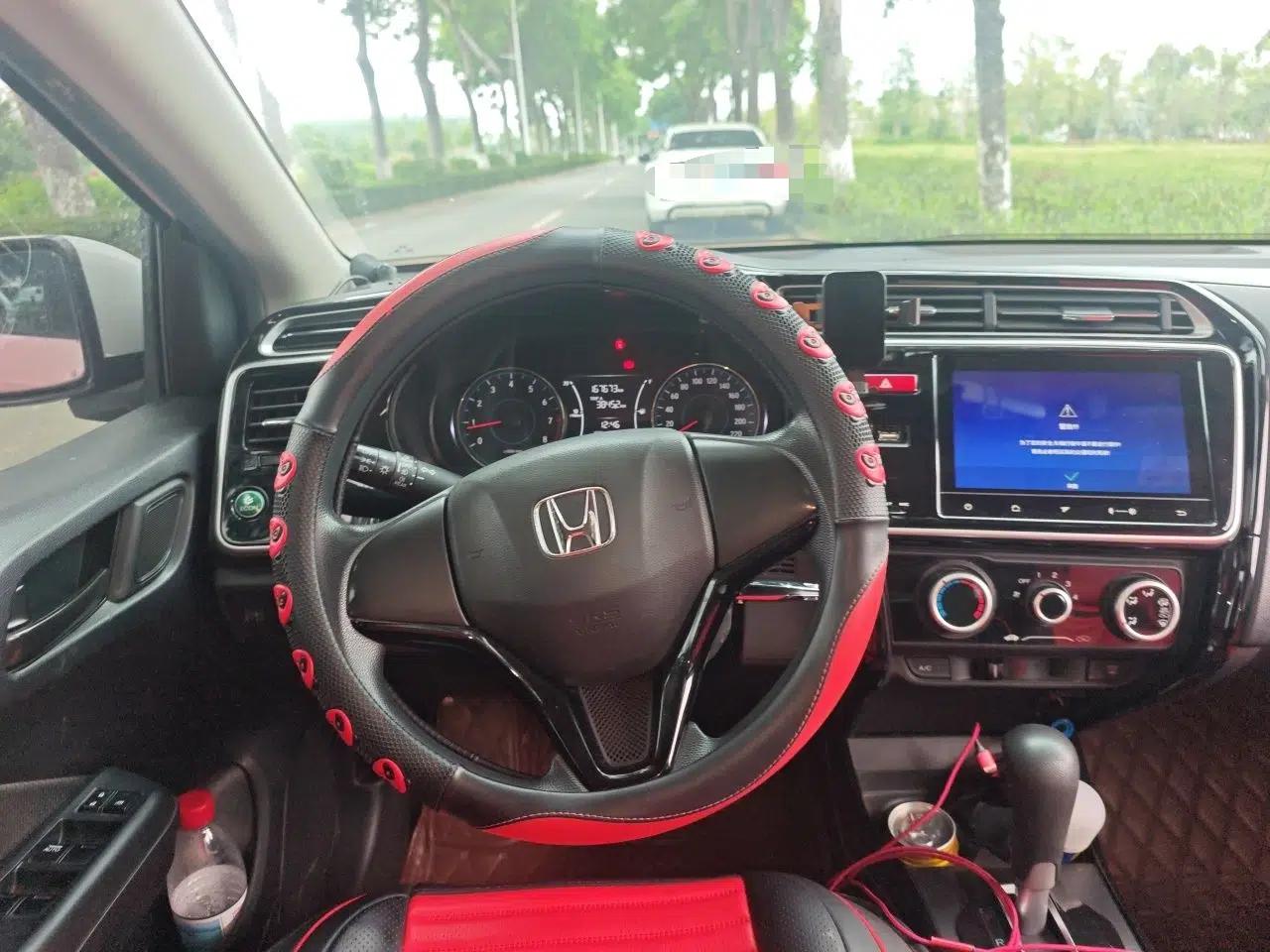 Used Honda Gienia 2017 1.5L CVT Comfort Version — миниатюра 10
