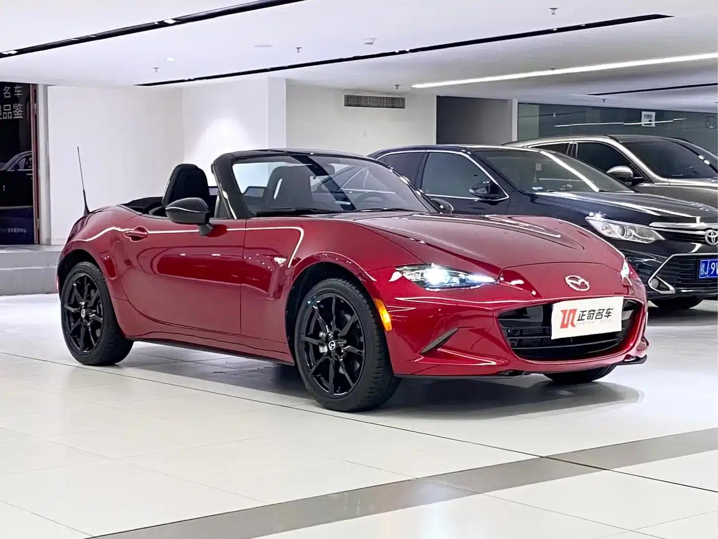 Mazda MX-5 2022 2.0L Manual — миниатюра 2