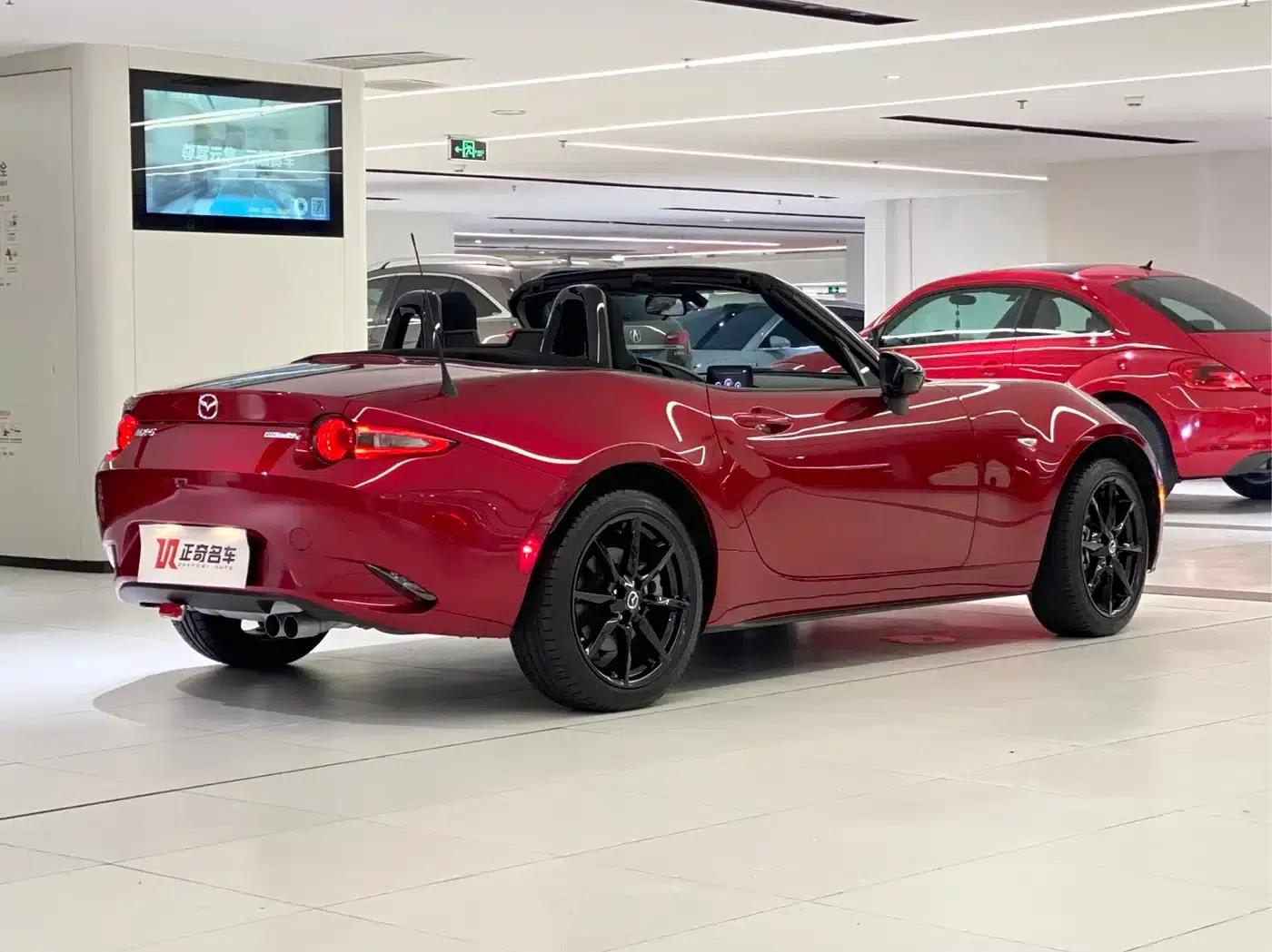 Mazda MX-5 2022 2.0L Manual — миниатюра 4