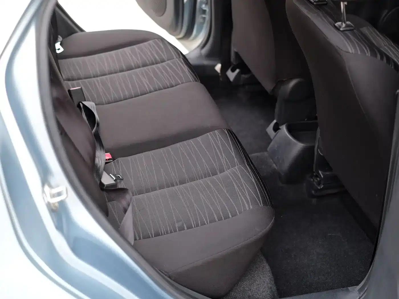Mazda2 2011 Dynamic 1.5L Automatic Luxury Edition — миниатюра 34