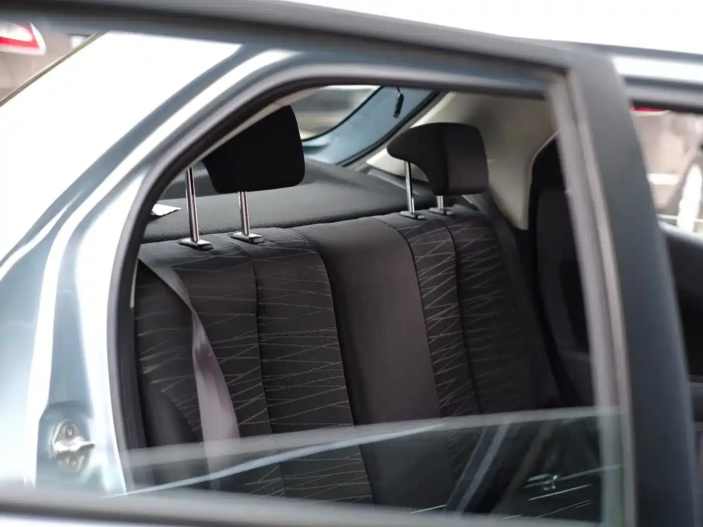 Mazda2 2011 Dynamic 1.5L Automatic Luxury Edition — миниатюра 40