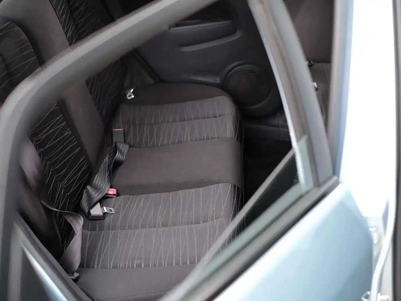 Mazda2 2011 Dynamic 1.5L Automatic Luxury Edition — миниатюра 45