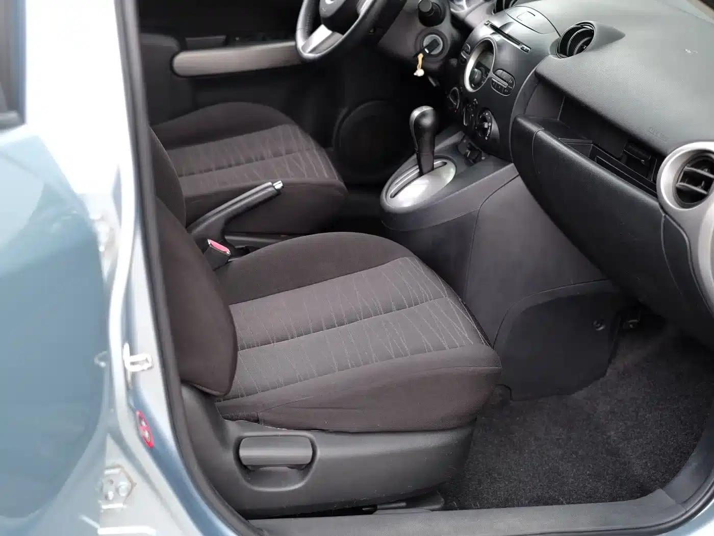Mazda2 2011 Dynamic 1.5L Automatic Luxury Edition — миниатюра 51