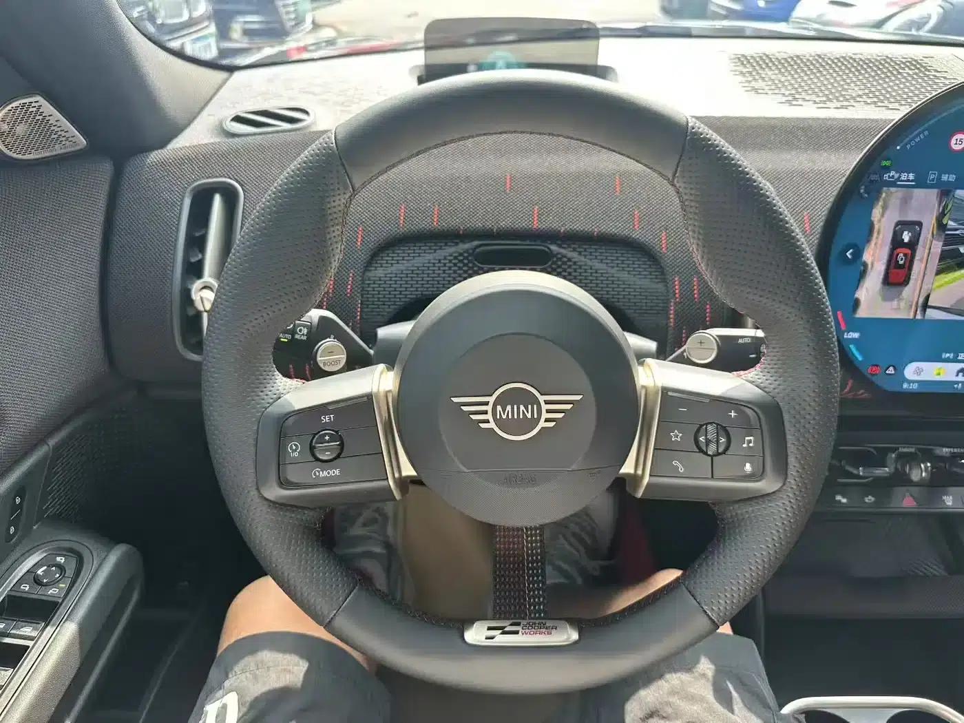 MINI JCW COUNTRYMAN 2024 2.0T JOHN COOPER WORKS — миниатюра 8