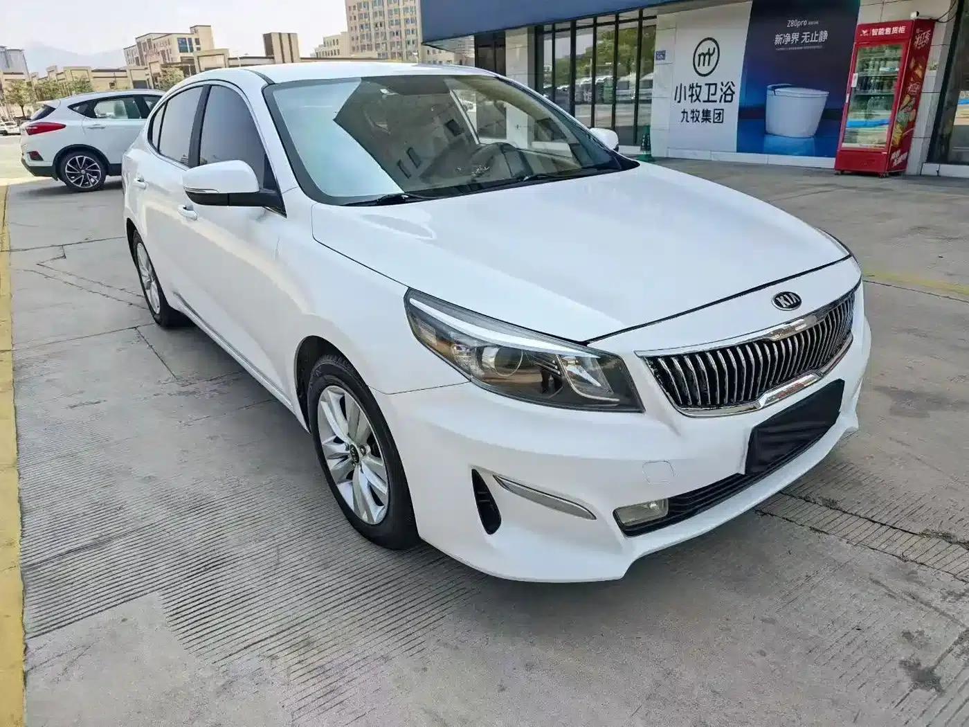 K5 2017 1.8L Automatic GL — миниатюра 3