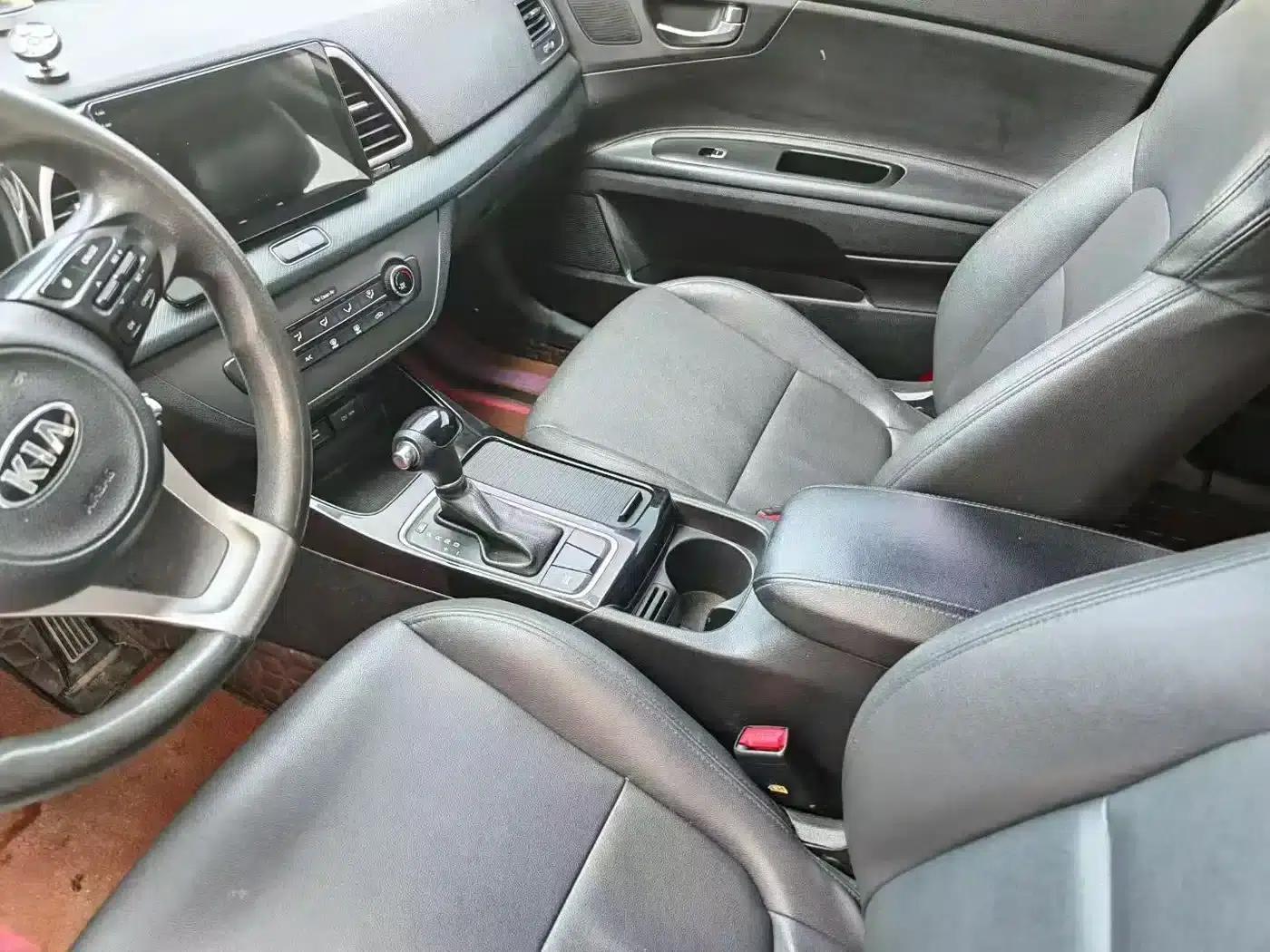 K5 2017 1.8L Automatic GL — миниатюра 7