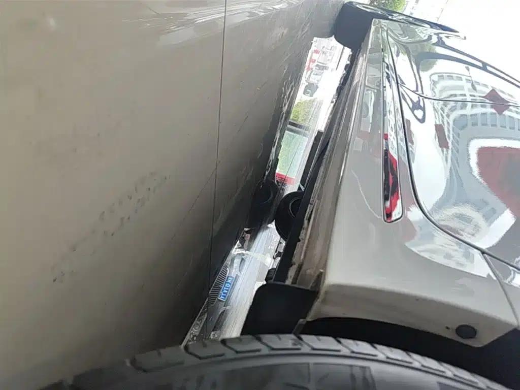 Kia K5 PHEV 2019 2.0L LUX — миниатюра 22