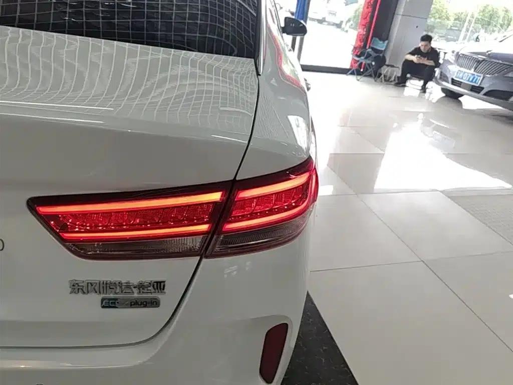 Kia K5 PHEV 2019 2.0L LUX — миниатюра 8