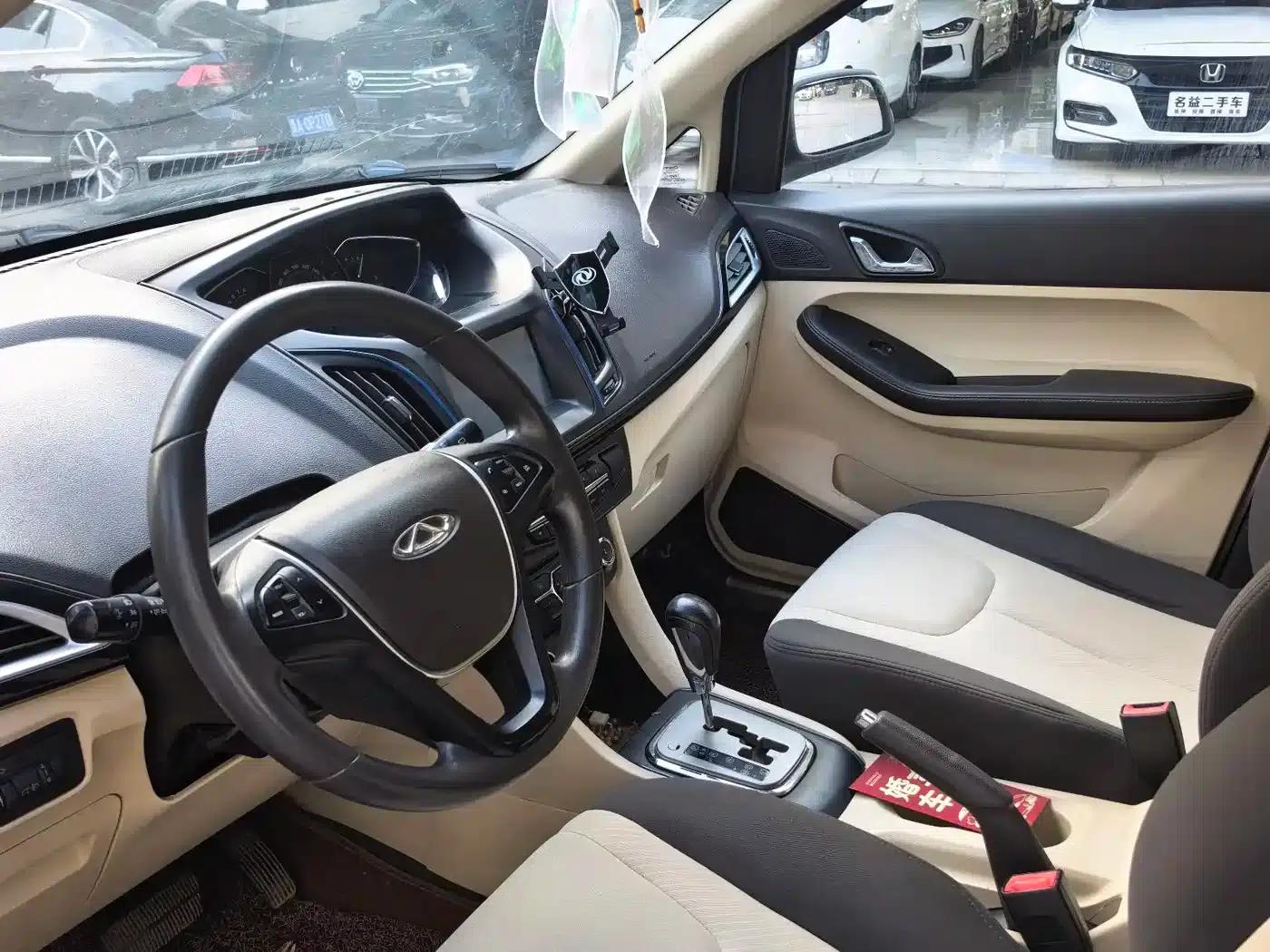 Chery Arrizo M7 2015 2.0L CVT Wide Edition 232 Seats — миниатюра 7