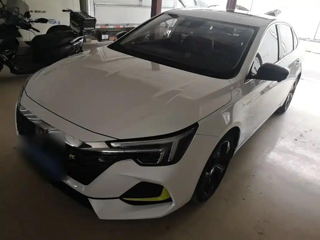 Roewe i6 MAX 2020 300TGI Automatic Cool and Intelligent Driving Edition — миниатюра 1