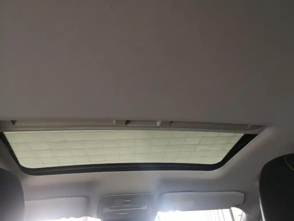 Roewe i6 MAX 2020 300TGI Automatic Cool and Intelligent Driving Edition — миниатюра 18