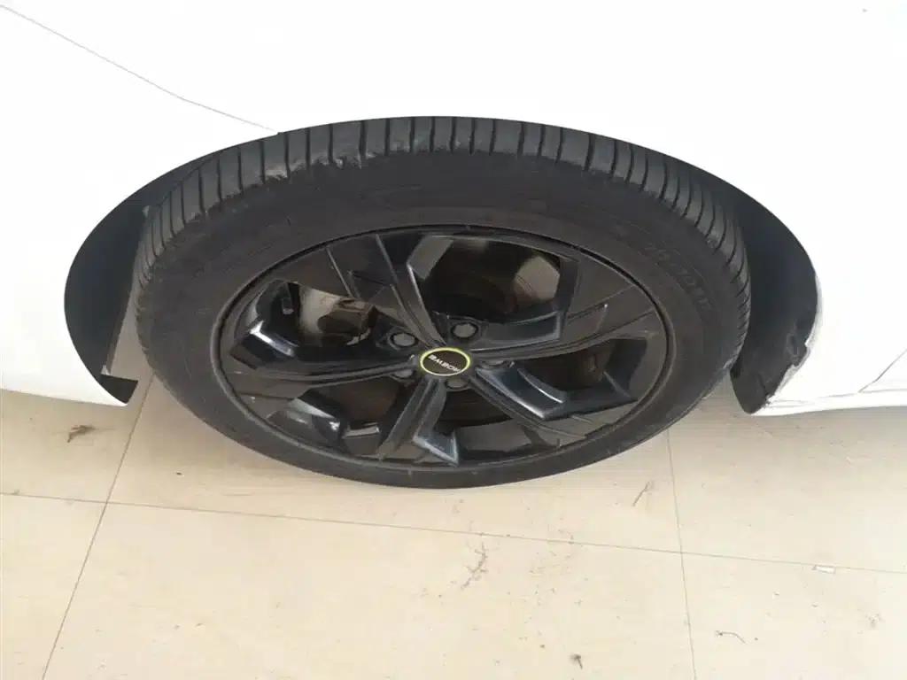 Roewe i6 MAX 2020 300TGI Automatic Cool and Intelligent Driving Edition — миниатюра 23