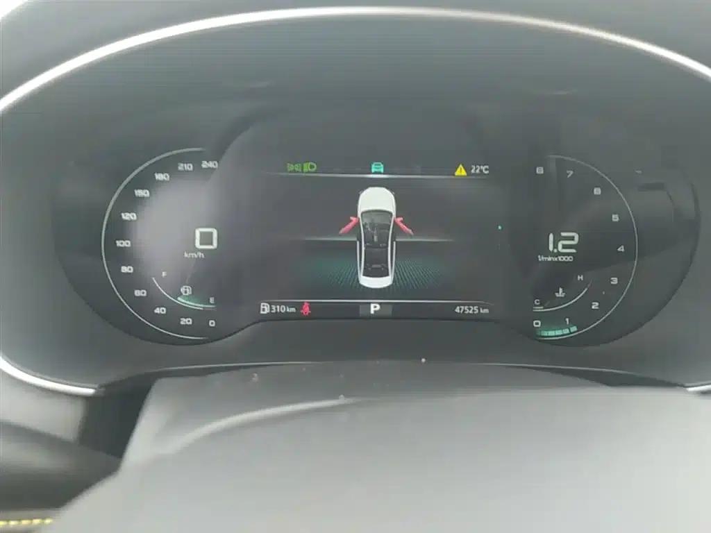 Roewe i6 MAX 2020 300TGI Automatic Cool and Intelligent Driving Edition — миниатюра 12