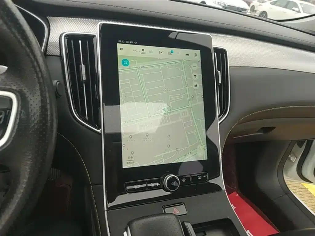 Roewe i6 MAX 2020 300TGI Automatic Cool and Intelligent Driving Edition — миниатюра 13