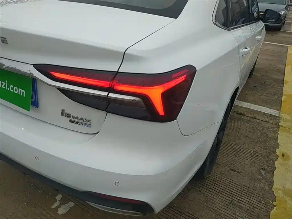 Roewe i6 MAX 2020 300TGI Automatic Cool and Intelligent Driving Edition — миниатюра 8
