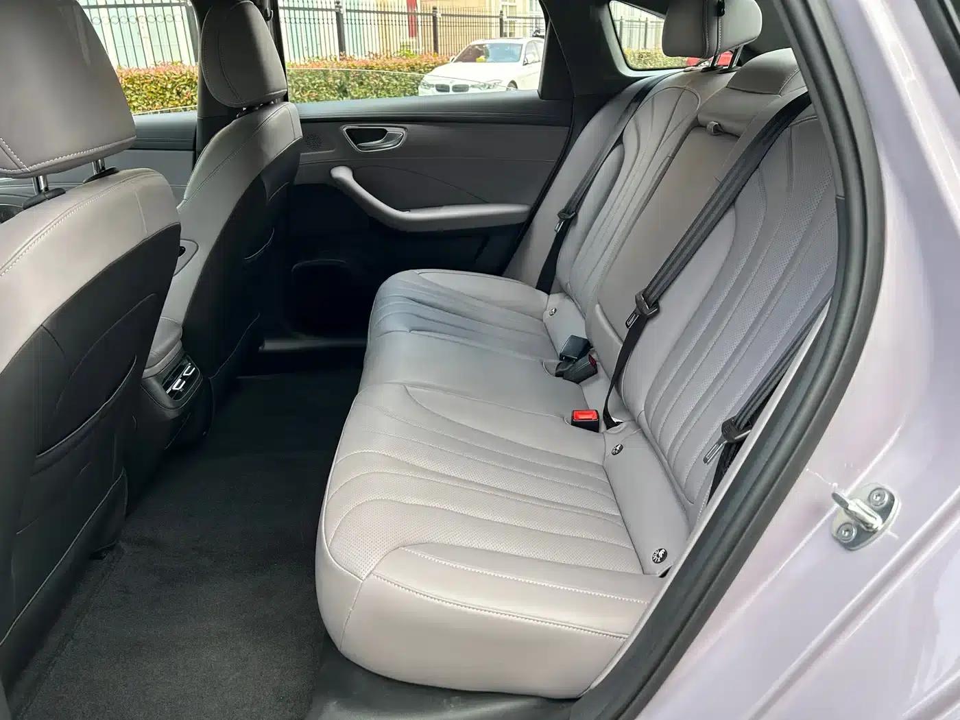 Roewe M7 DMH 2025 160km Premium Edition — миниатюра 11