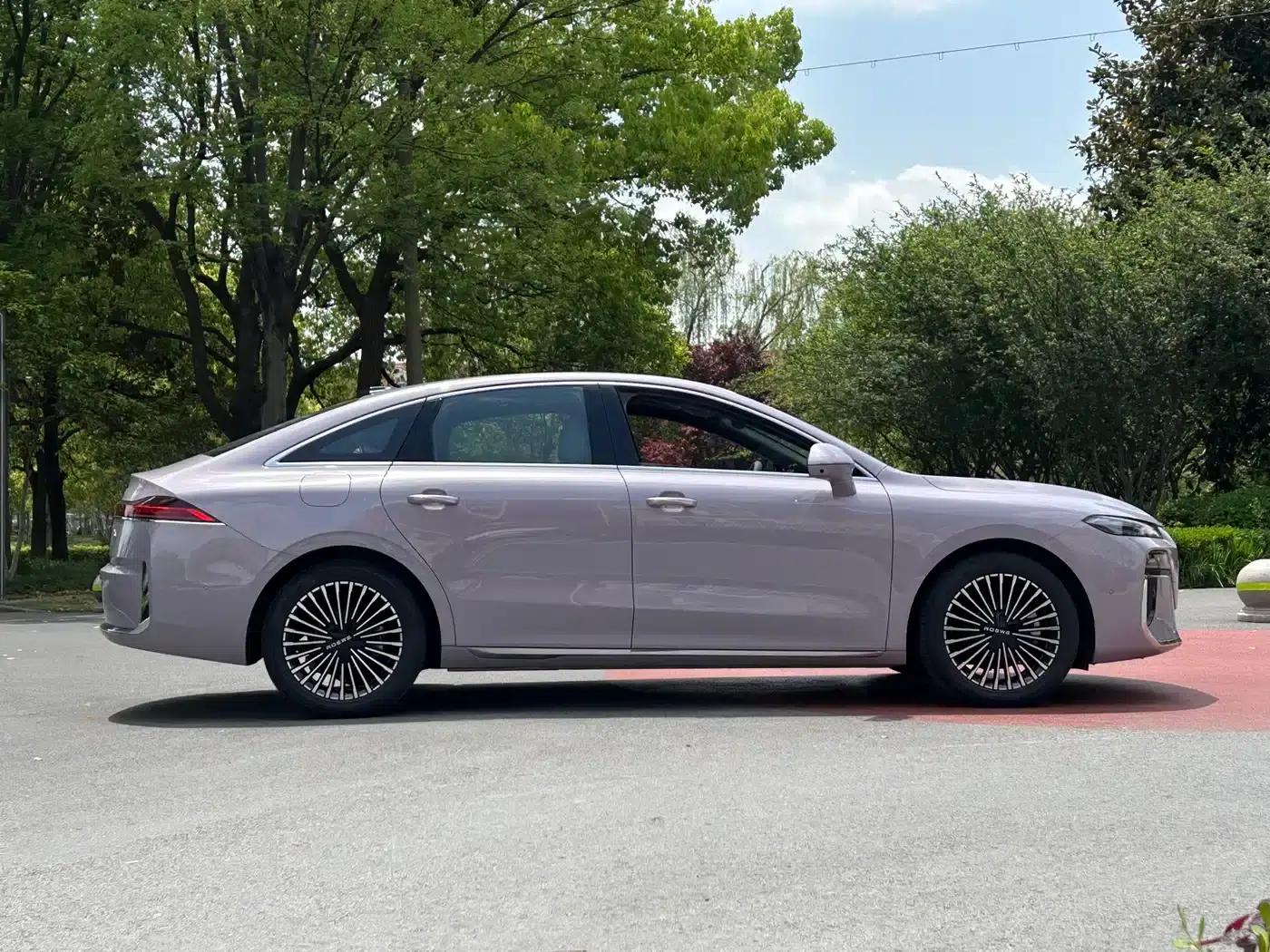 Roewe M7 DMH 2025 160km Premium Edition — миниатюра 8
