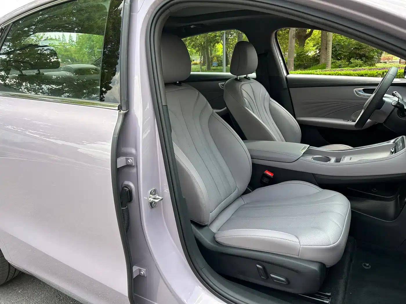 Roewe M7 DMH 2025 160km Premium Edition — миниатюра 9