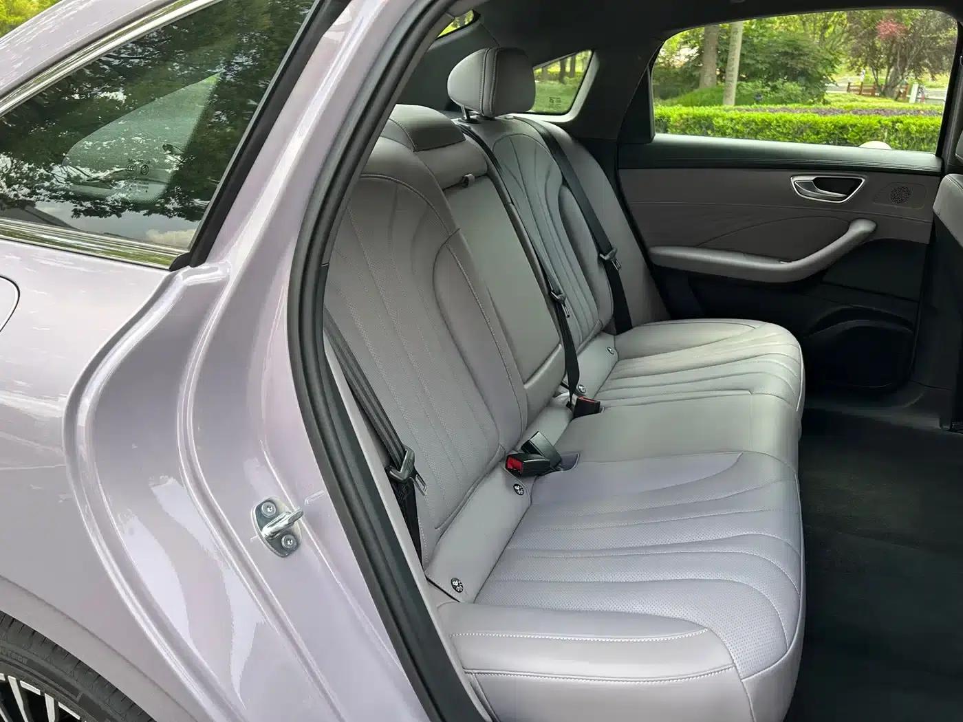 Roewe M7 DMH 2025 160km Premium Edition — миниатюра 10