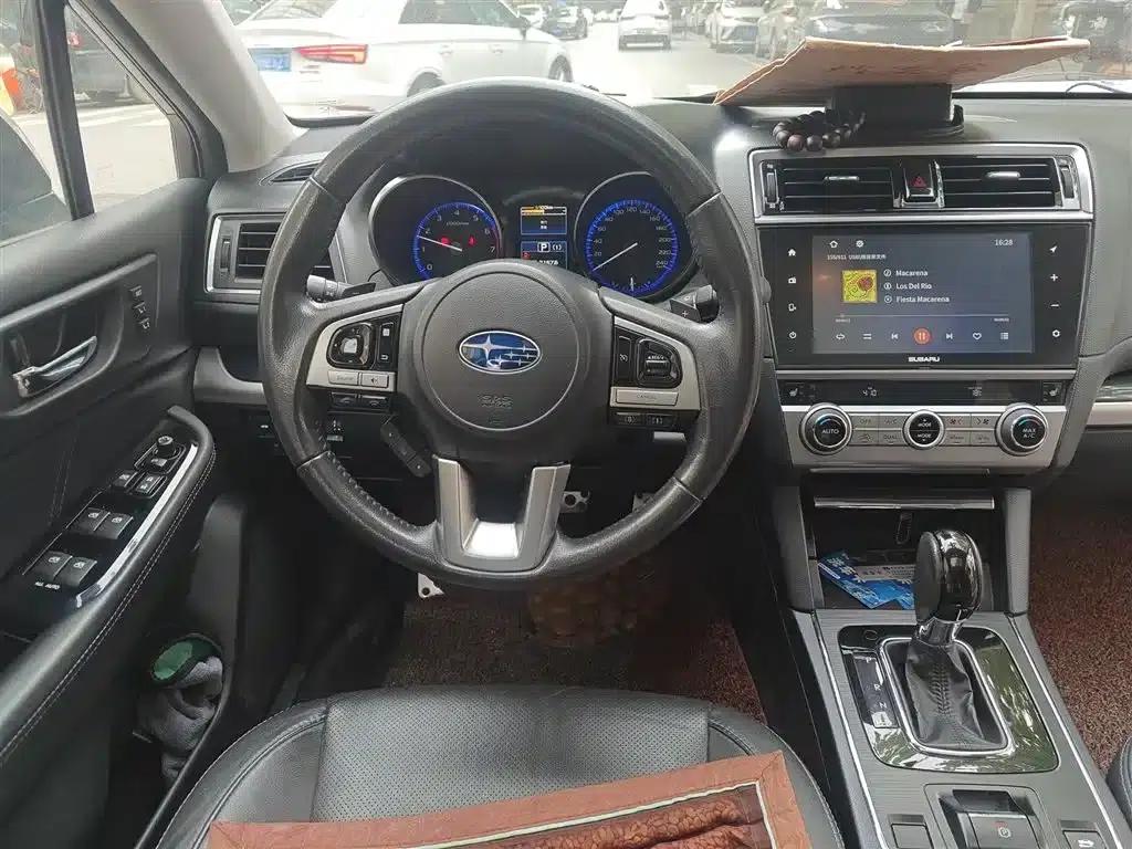 Legacy 2016 2.5i AWD Glory Edition — миниатюра 3