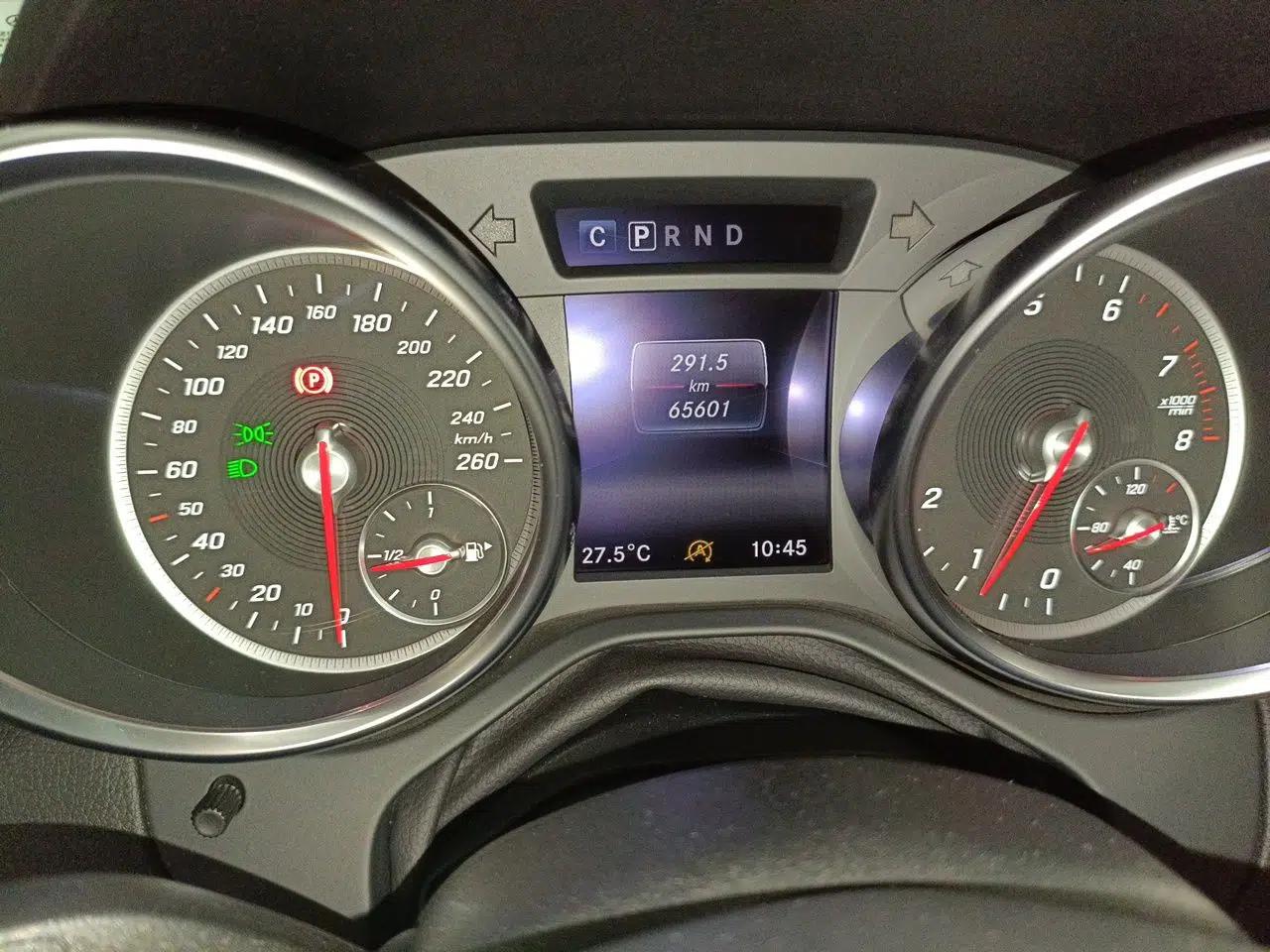 Used Mercedes-Benz SLC 2016 SLC 200 Fashion Model — миниатюра 12