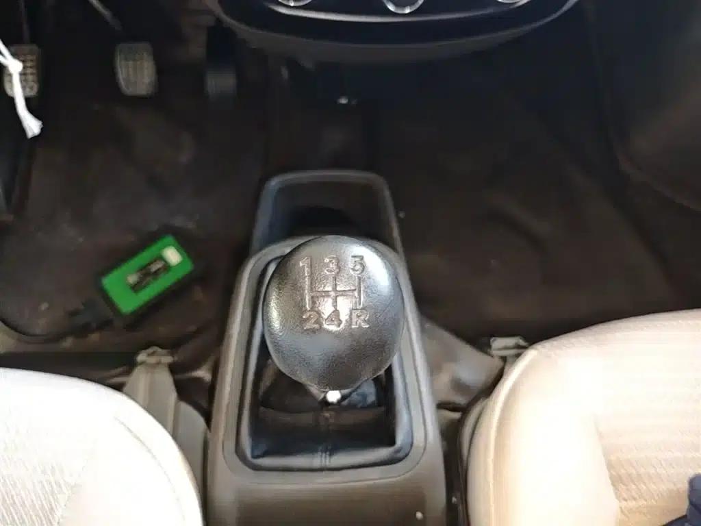 Wuling Rongguang S 2023 1.5L Basic 2-Seater with Closed Windows — миниатюра 14