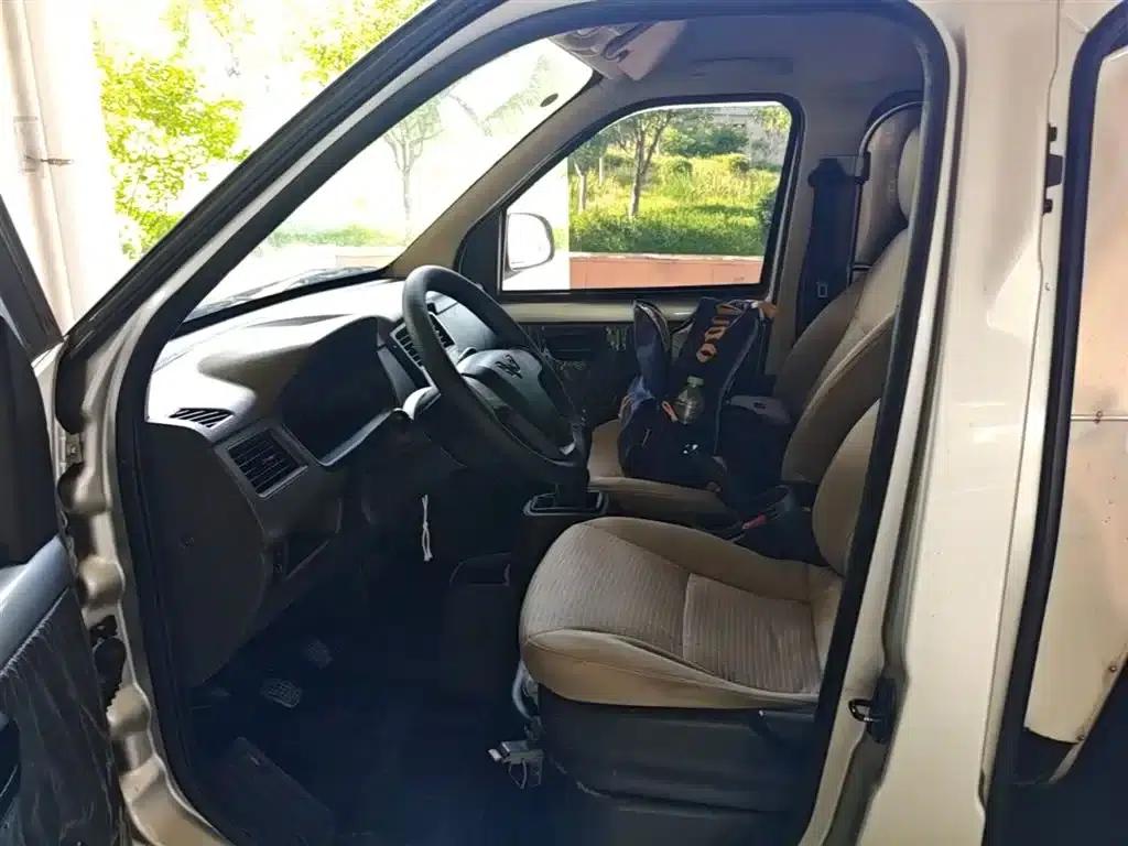 Wuling Rongguang S 2023 1.5L Basic 2-Seater with Closed Windows — миниатюра 15
