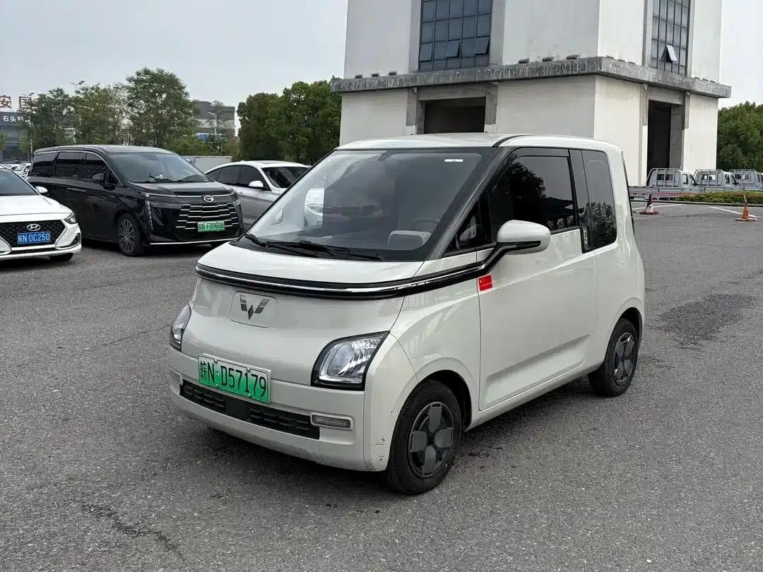 Wuling Air ev Clear Sky 2023 Model, Four-Seat Standard Edition — миниатюра 1