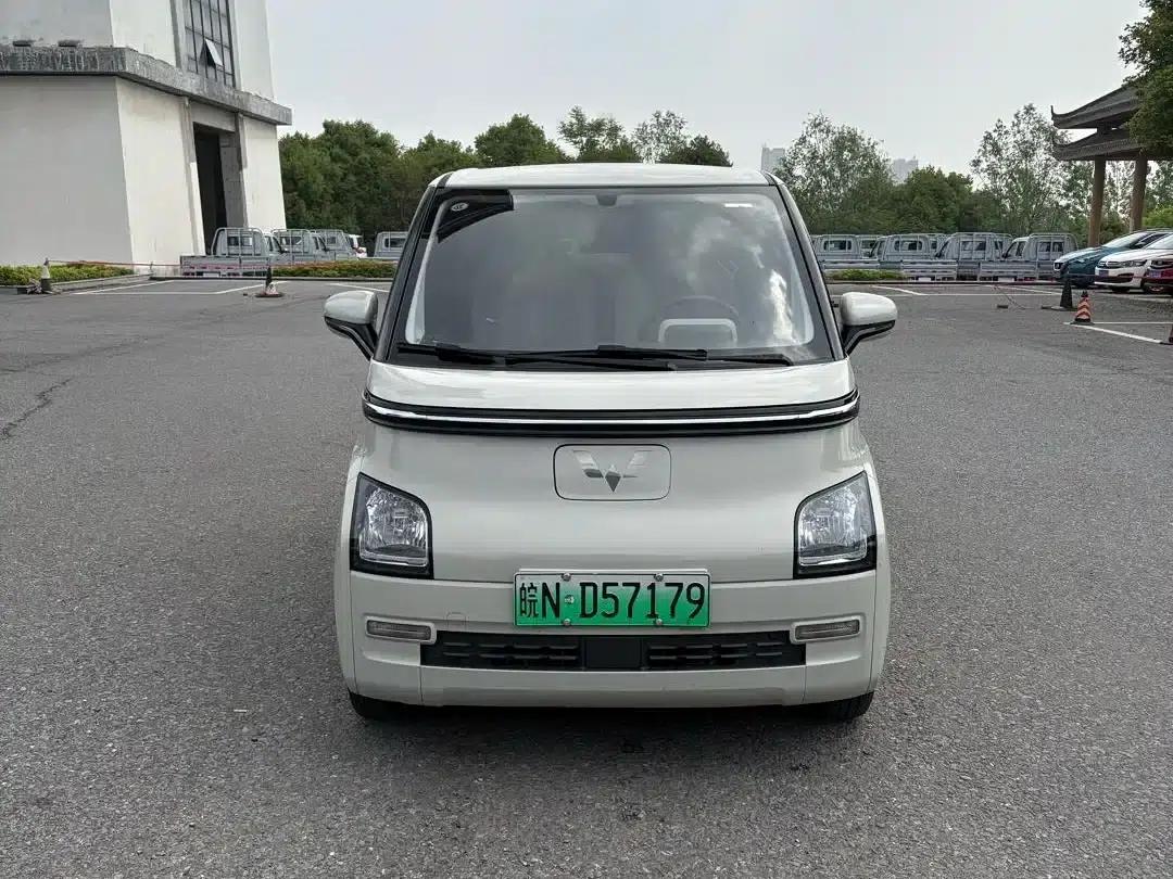 Wuling Air ev Clear Sky 2023 Model, Four-Seat Standard Edition — миниатюра 2
