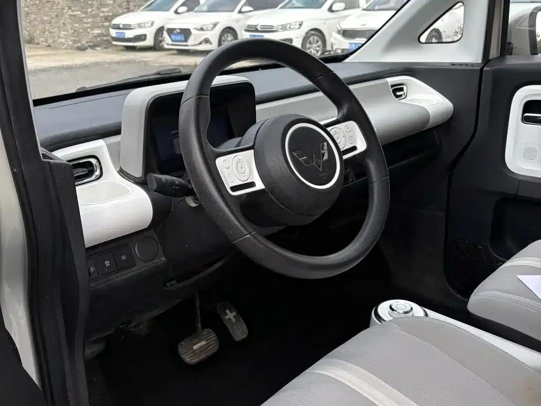Wuling Air ev Clear Sky 2023 Model, Four-Seat Standard Edition — миниатюра 4