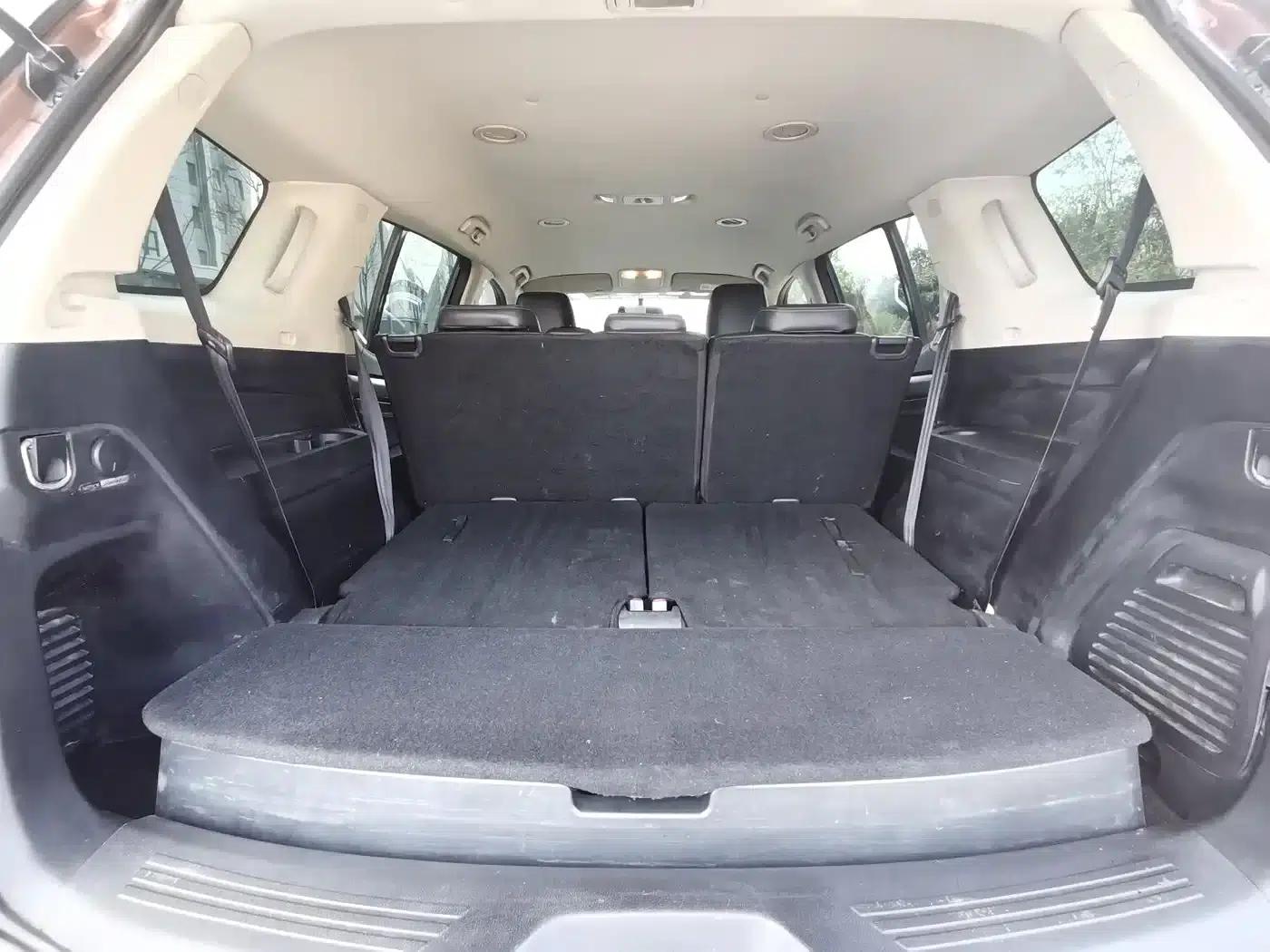 mu-X Ranger 2015 2.5T 2WD Automatic Touring Edition 7-Seater — миниатюра 13