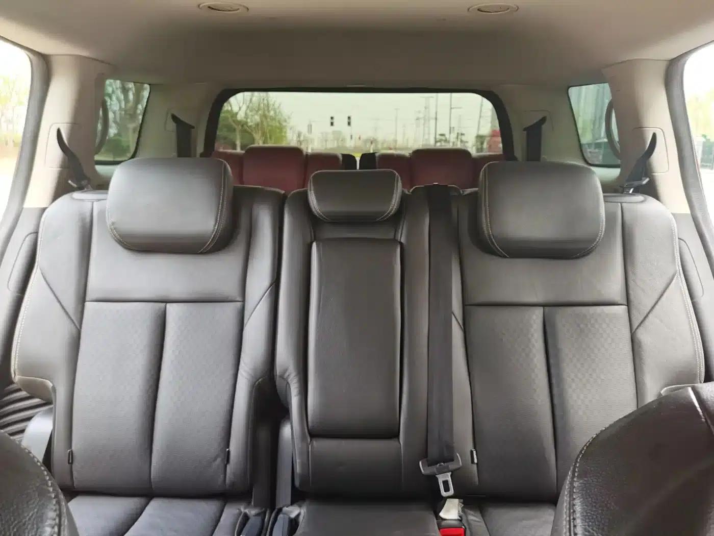 mu-X Ranger 2015 2.5T 2WD Automatic Touring Edition 7-Seater — миниатюра 10