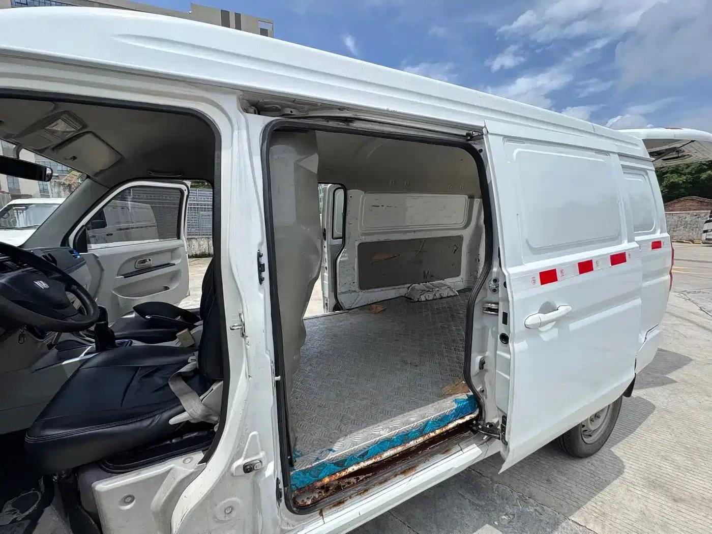 Remote E5 2019 E5L Pure Electric Van - Guoxuan 39.9kWh — миниатюра 11