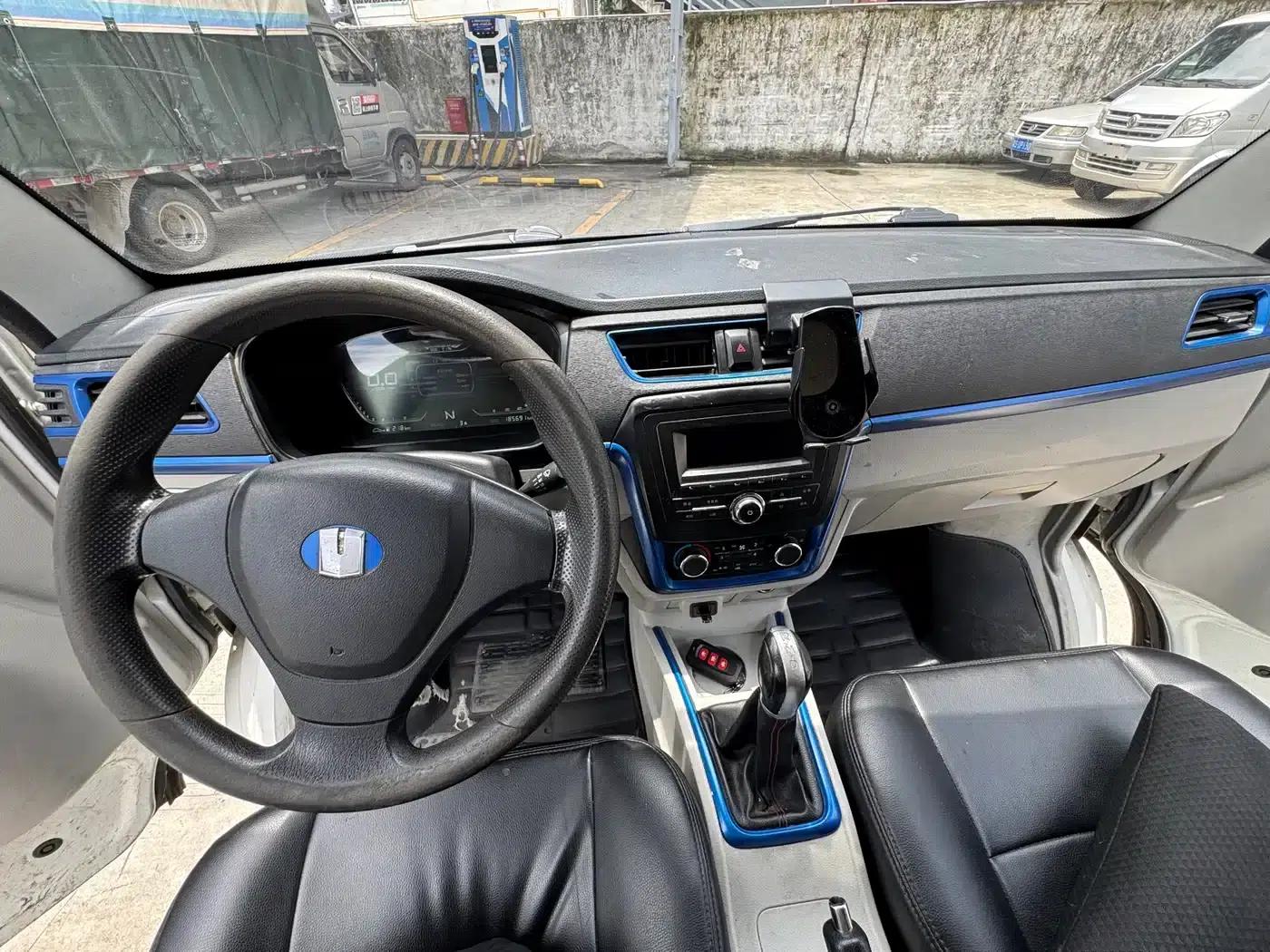 Remote E5 2019 E5L Pure Electric Van - Guoxuan 39.9kWh — миниатюра 5
