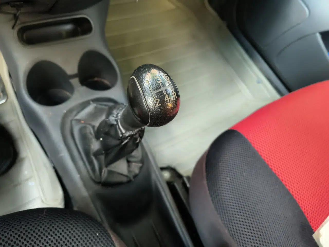 Used Baojun Lechi 2012 Revised 1.0L Manual P-TEC Standard Edition — миниатюра 14