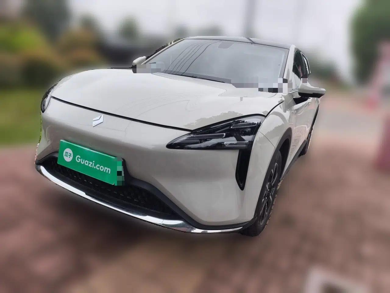 Used Baojun E6 2026 Model 500km Enjoyment Edition — миниатюра 1
