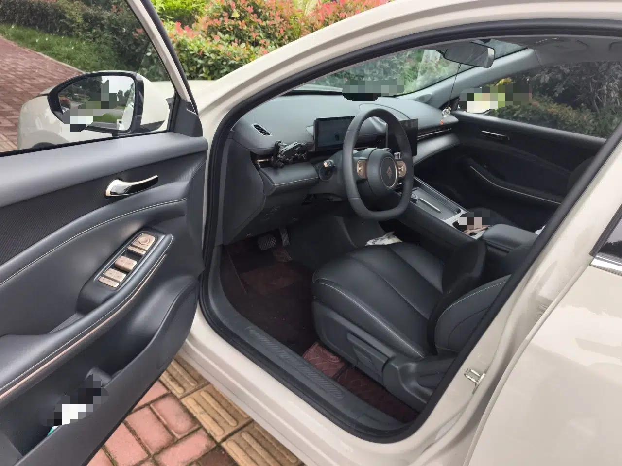Used Baojun E6 2026 Model 500km Enjoyment Edition — миниатюра 16