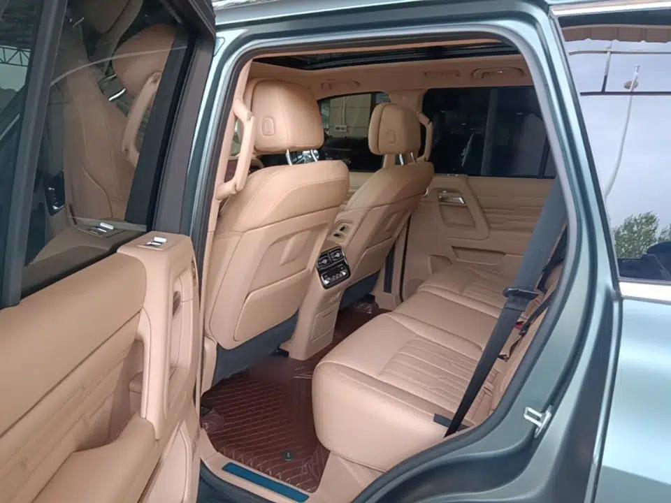 Used BAIC Off-Road BJ60 Leiting 2024 Magic Electric Drive Advanced Version 5 Seats — миниатюра 20