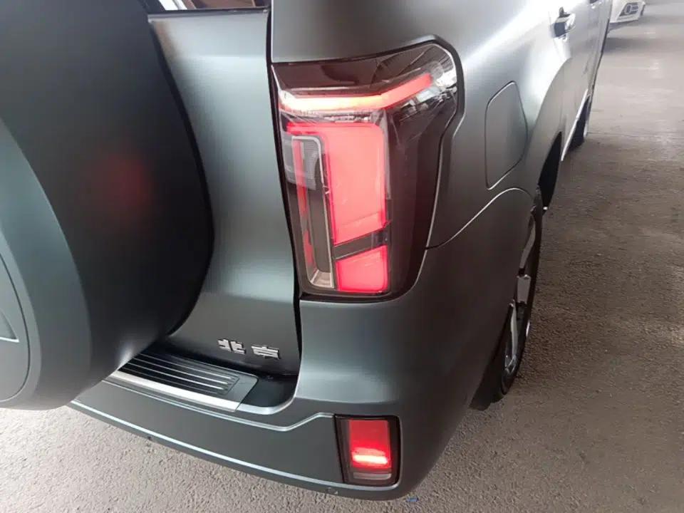 Used BAIC Off-Road BJ60 Leiting 2024 Magic Electric Drive Advanced Version 5 Seats — миниатюра 9