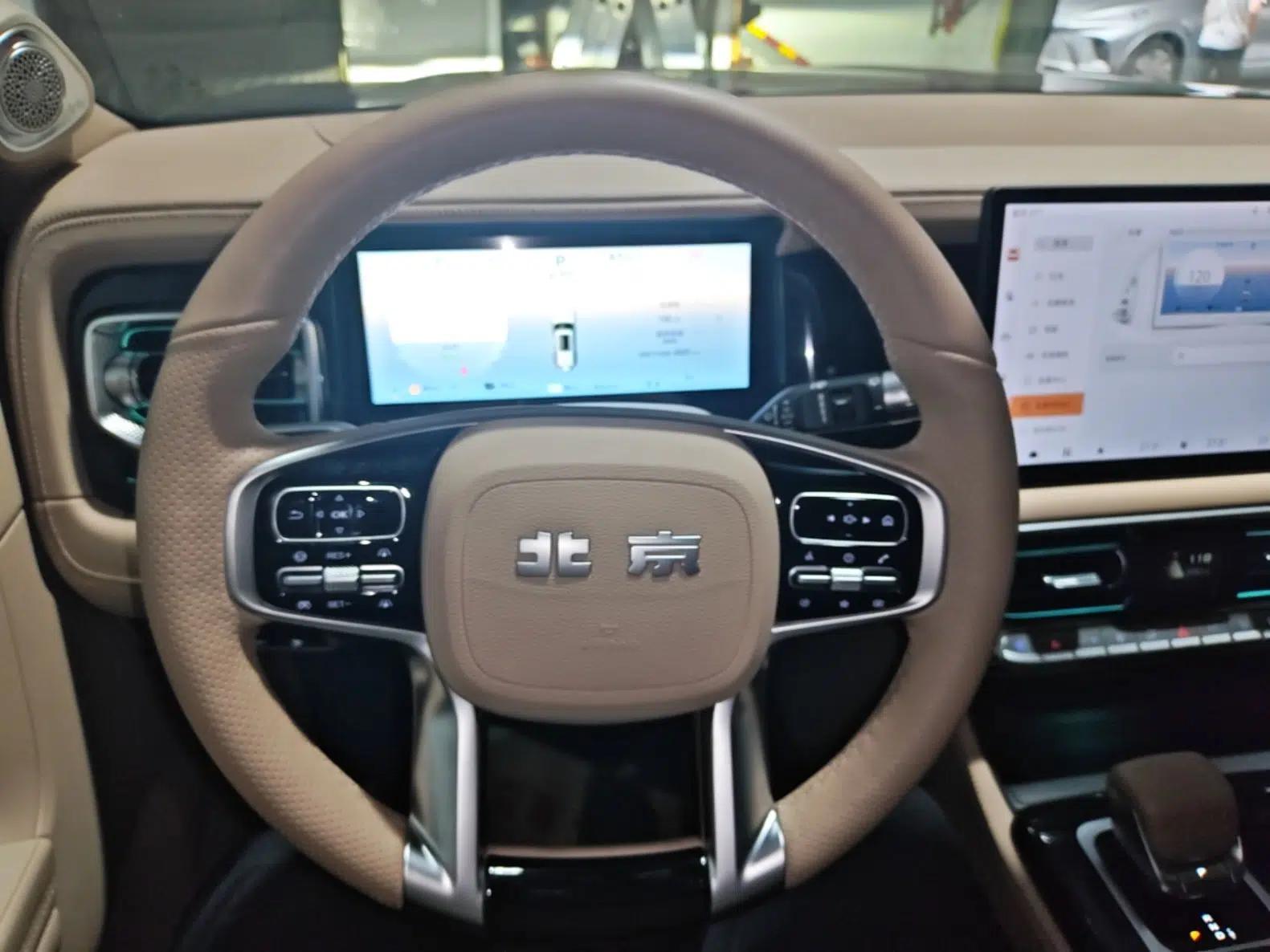 Used BAIC Off-Road BJ60 Leiting 2024 Magic Electric Drive Advanced Version 5 Seats — миниатюра 13