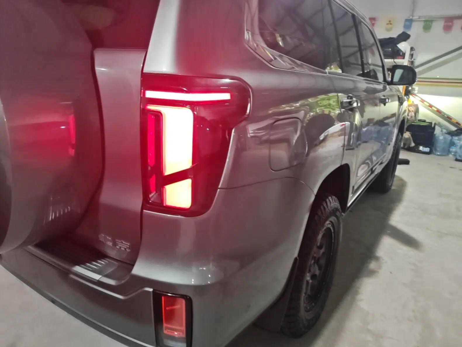 Used BAIC Off-Road BJ60 Leiting 2024 Magic Electric Drive Advanced Version 5 Seats — миниатюра 9