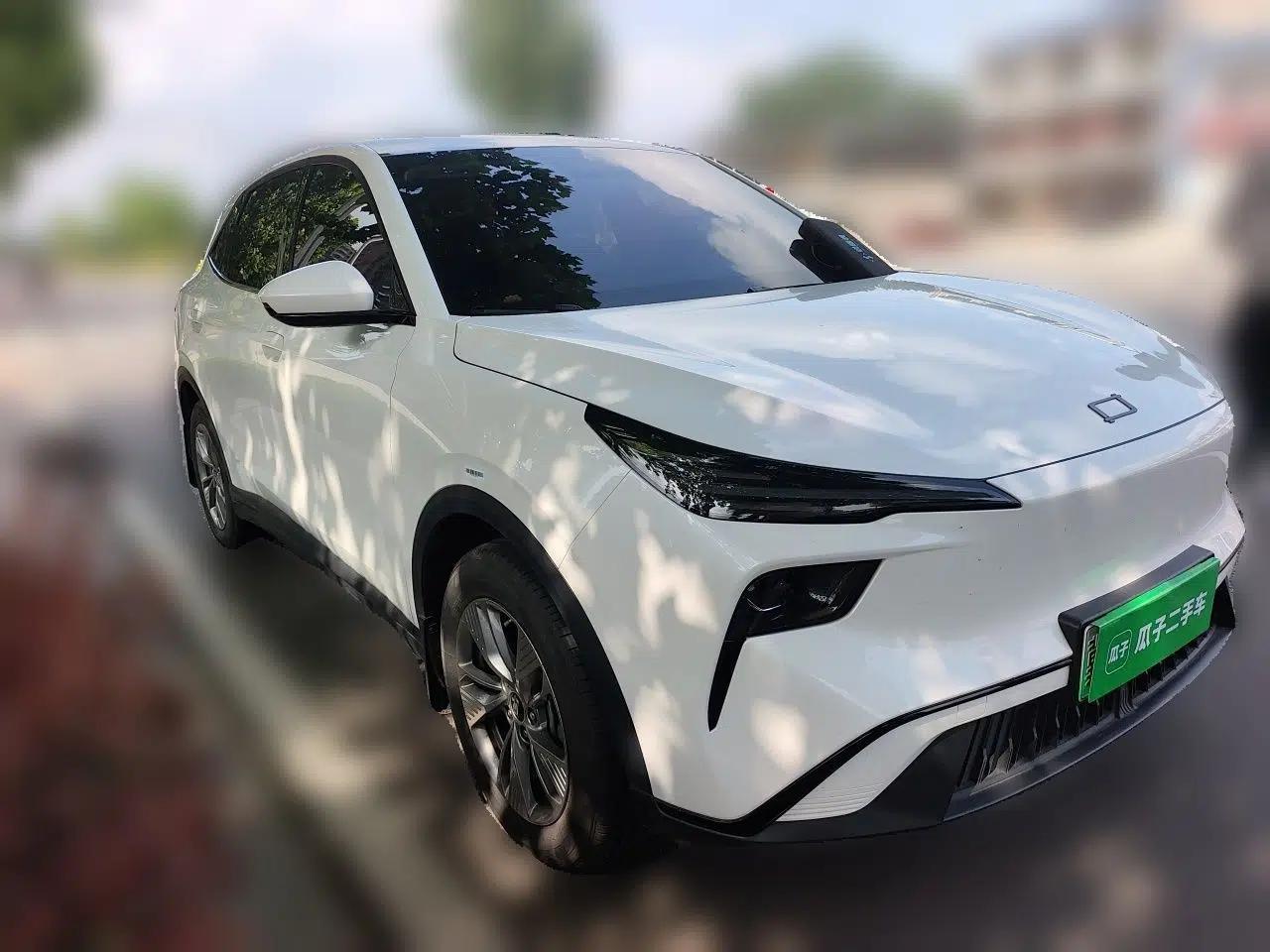 Used Bestune Yueyi 03 2025 445km Joyful Edition — миниатюра 3