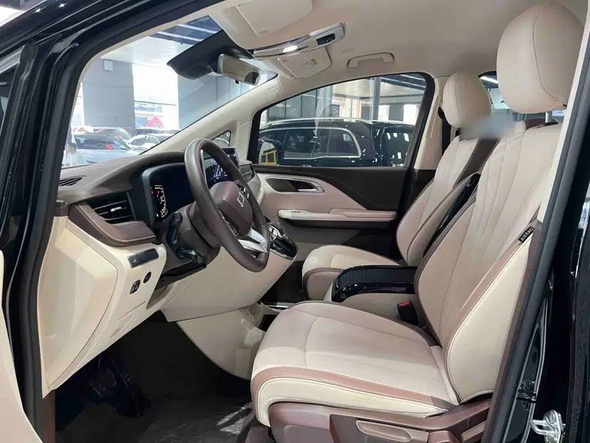 Used Bestune M9 2023 2.0T Prestige Edition — миниатюра 18