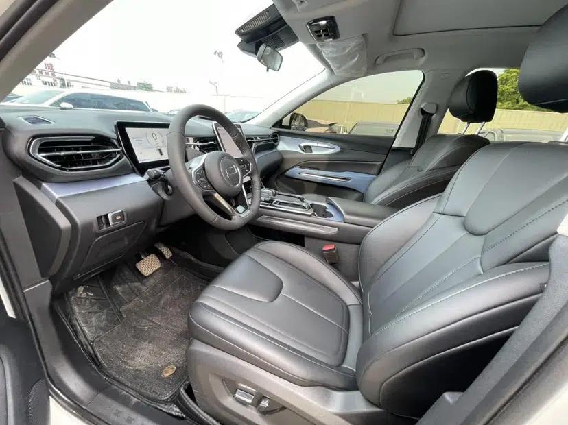 Used Bestune T90 2023 1.5T DCT Automatic Luxury Edition — миниатюра 16