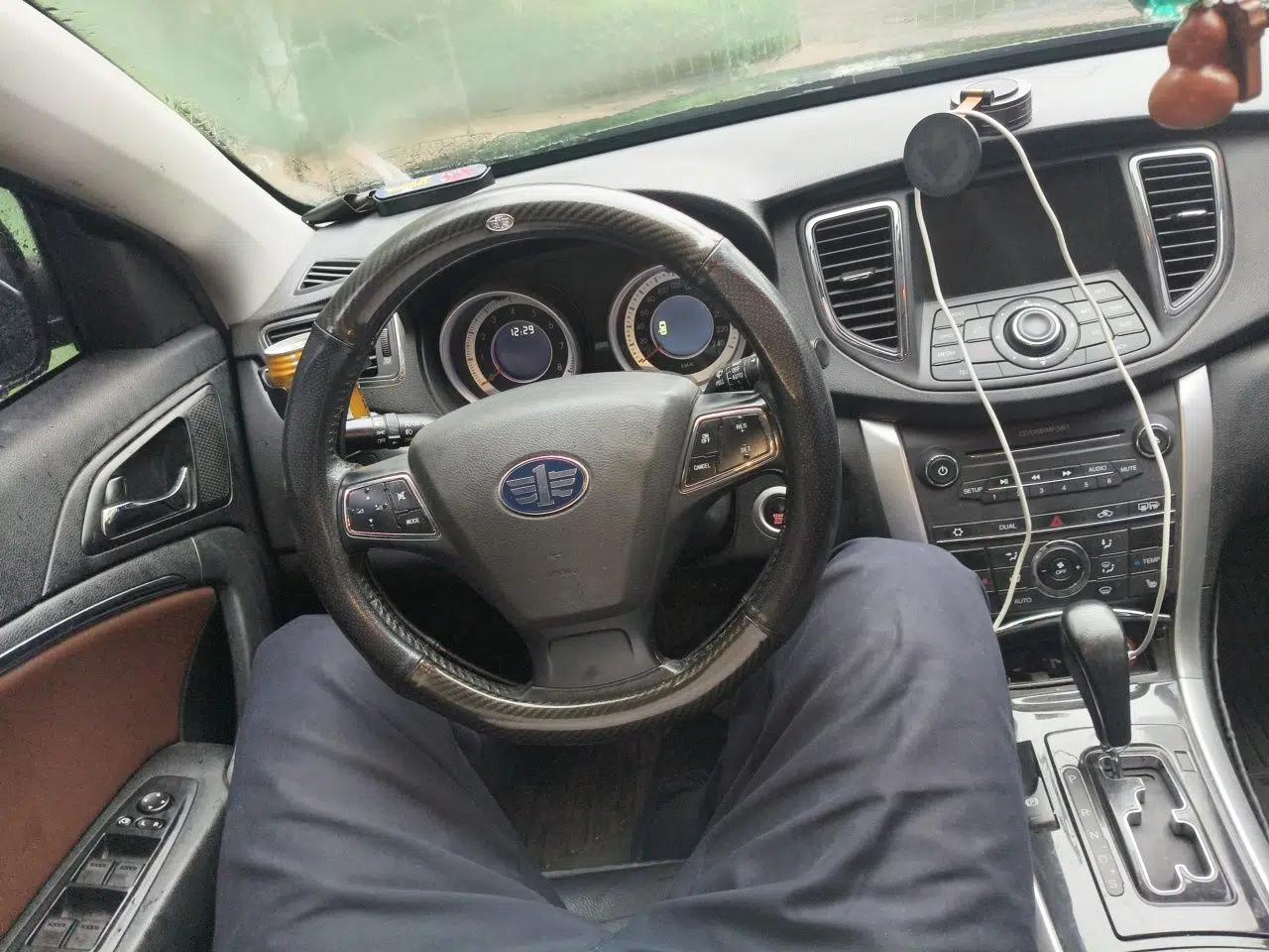 Used Bestune B90 2016 10th Anniversary Edition 1.8T Automatic Luxury Model — миниатюра 10